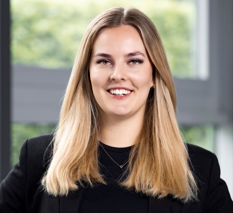 Frau Lea Rosemann
